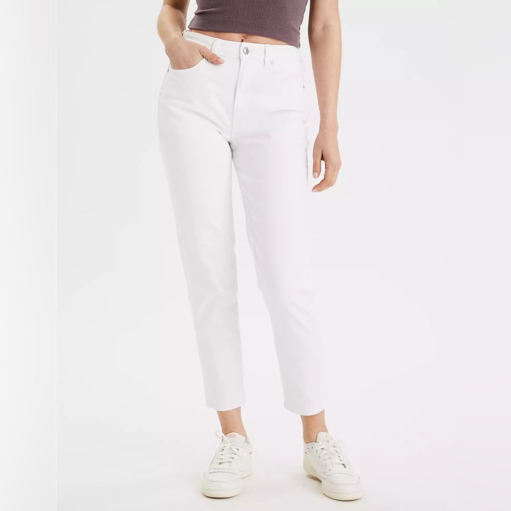 AMERICAN EAGLE MOM JEANS BRAND NEW WITH TAGS Size 00 white